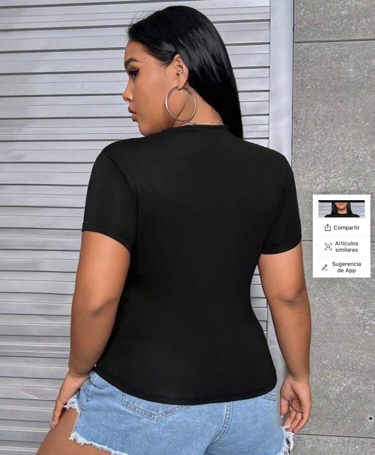 Camiseta con abertura.